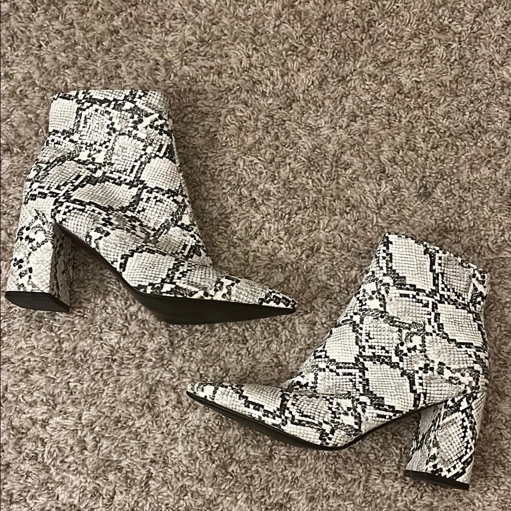 Snakeskin Women's Boots